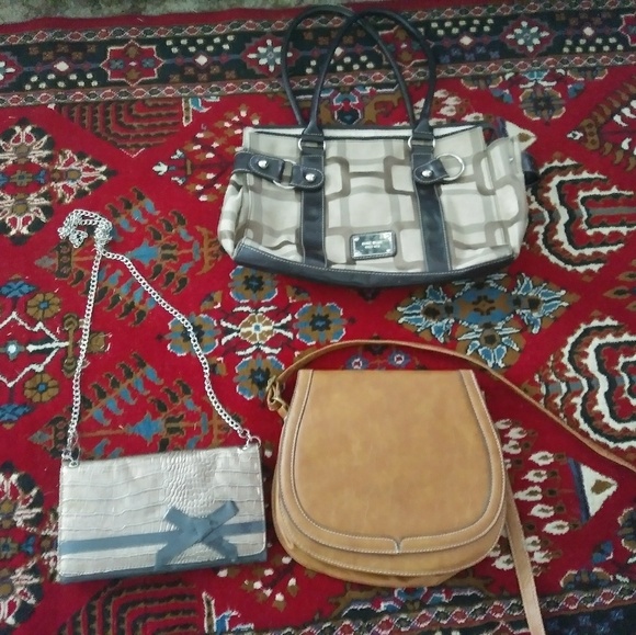 Purses - Picture 5 of 7